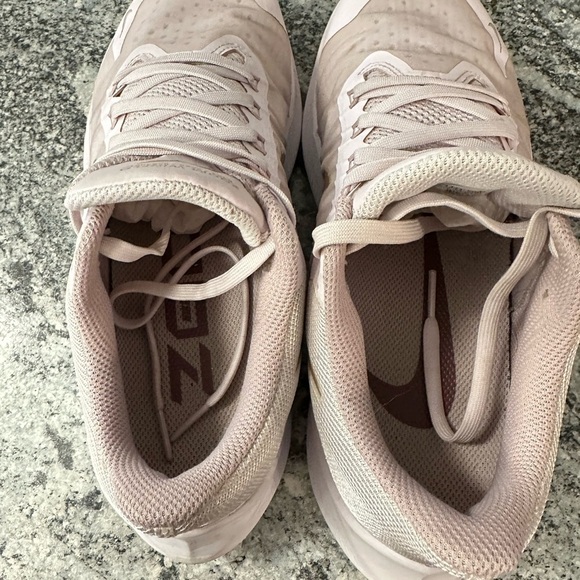 NIKE Woman Zoom WinFlo 8 Maeve running activewear athleisure casual sneaker 7.5 - Picture 8 of 12